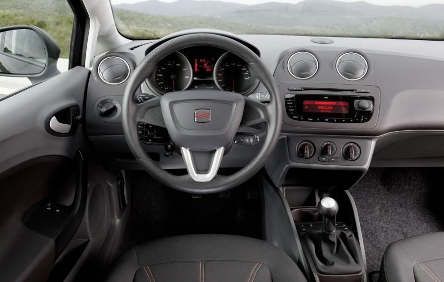  Seat Ibiza ST 2010 года  (фото 97 из 102)